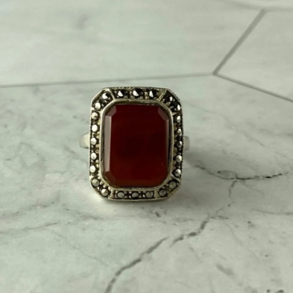 Vintage 925 Sterling Silver Agate & Marcasites Ring Size 7